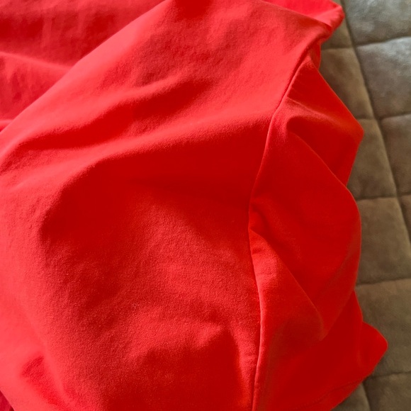 SKIMS Fits Everybody Short Sleeve Red Tshirt Medium - Picture 3 of 3